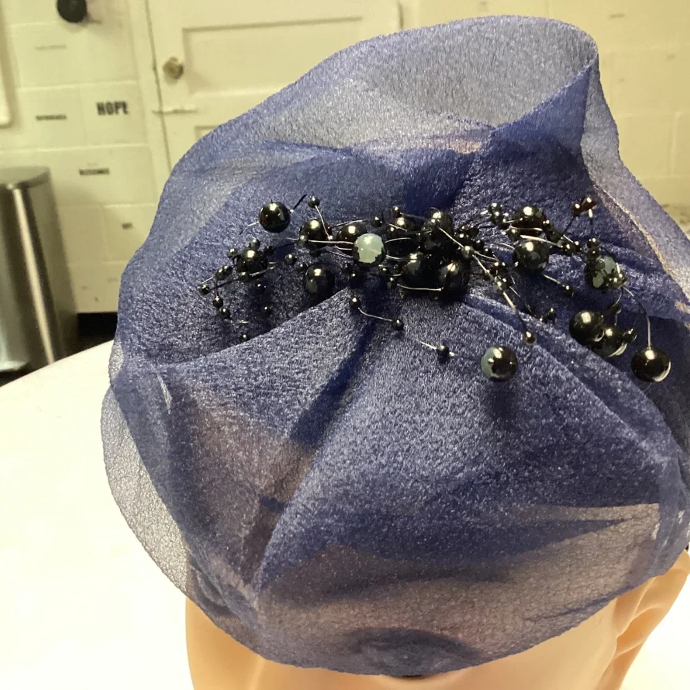 Navy vintage head covering all handmade lace and beads - Picture 6 of 6